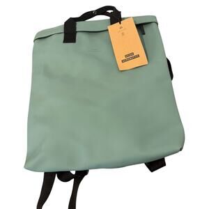 NWT Ucon Acrobatics pine green till backpack